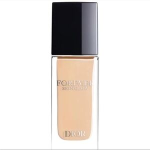Dior Forever Skin Glow Hydrating Foundation SPF 15 Color 0W Warm/Glow NWOB.